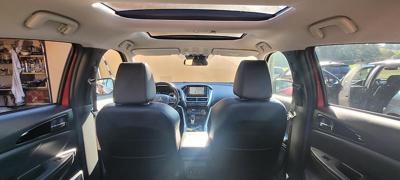 Mitsubishi Eclipse Cross (2018) 1,5T-MiVeC 120kW 4WD „TOP“ - fotka 35 z 47