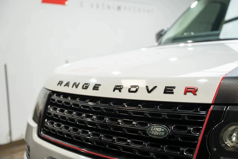 Land Rover Range Rover Autobiography 4,4 SDV8 250 kW - fotka 12 z 14