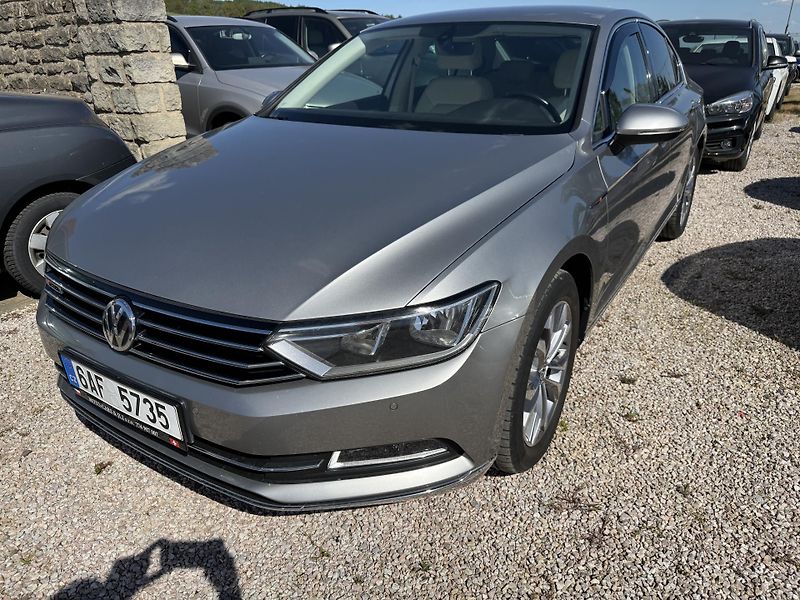 Volkswagen Passat (2017) 2.0 tdi 110kw Top!!! - fotka 13 z 40