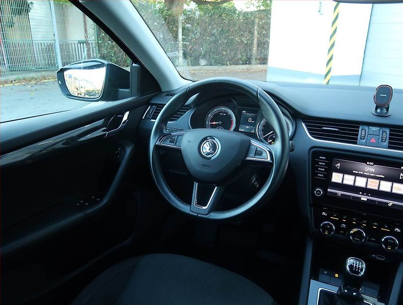 Škoda Octavia (2019) 1.5 TSI, Serv.kniha, Tempomat - fotka 7 z 21