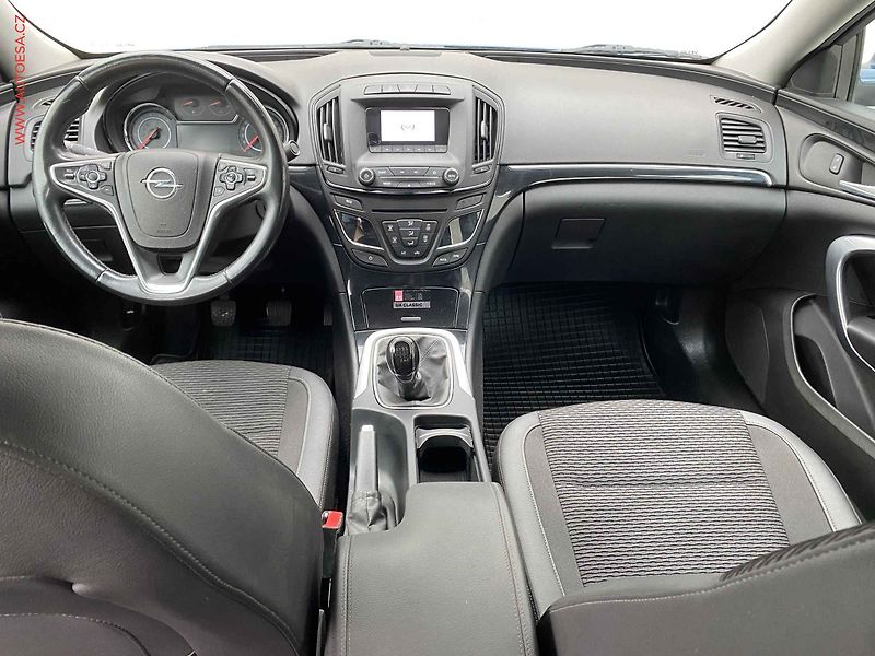 Opel Insignia (2017) 1.6CDTi, ČR, AC, tempo - fotka 8 z 17