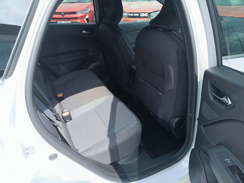 Renault Symbioz (2026) techno mild hybrid 140 EDC - fotka 11 z 21