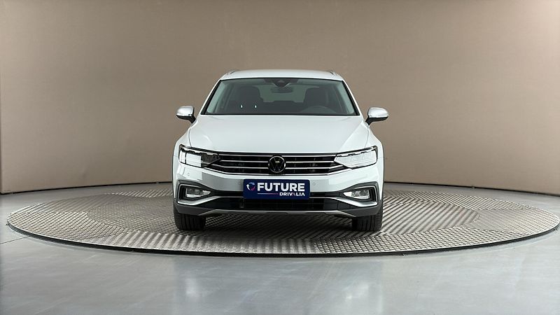Volkswagen Passat 2.0 TDI DSG 4MOTION Alltrack - fotka 3 z 27