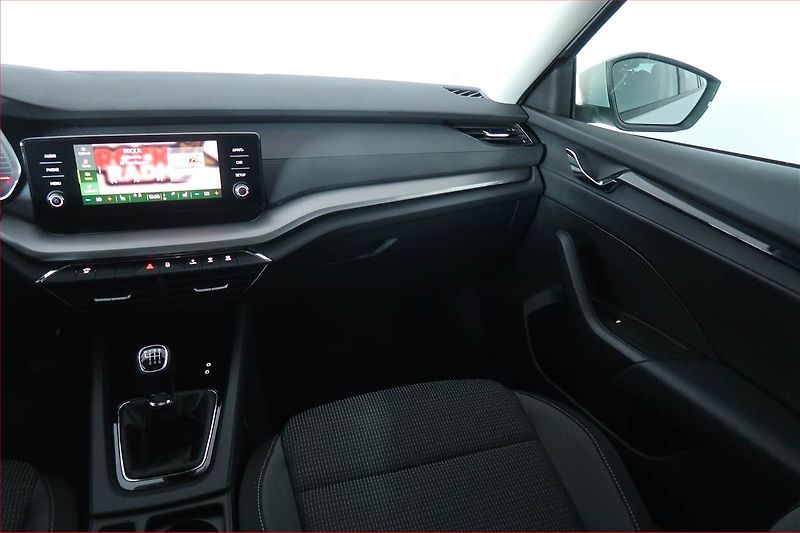 Škoda Octavia (2023) Ambition 2.0 TDI, ČR,1.maj - fotka 8 z 18