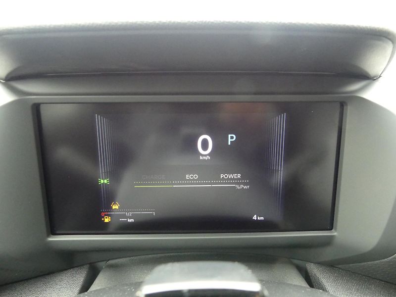Citroën C4 X (2026) MAX Hybrid 145k Automatic - fotka 14 z 23