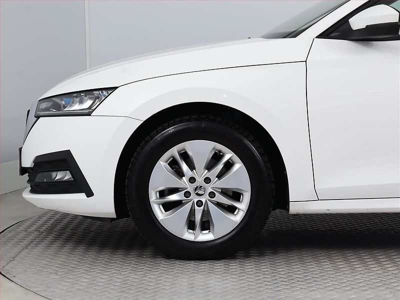 Škoda Octavia (2022) Ambition 1.5 TSI - fotka 12 z 18