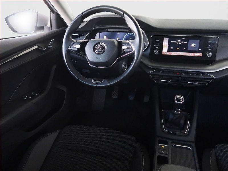 Škoda Octavia (2022) Ambition 2.0 TDI, ČR,1.maj - fotka 7 z 18