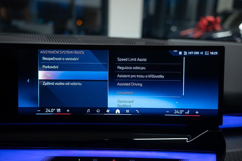 BMW Řada 5 (2025) 540xd M-SPORT MAXIMÁLNÍ VÝBAVA - fotka 48 z 50