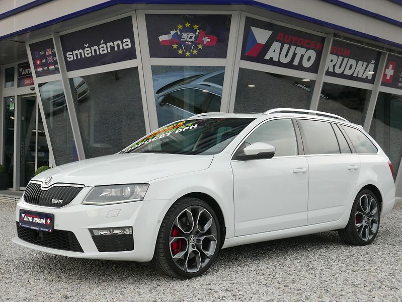 Škoda Octavia RS 2,0TSI Panorama REZERVACE - fotografie inzerátu