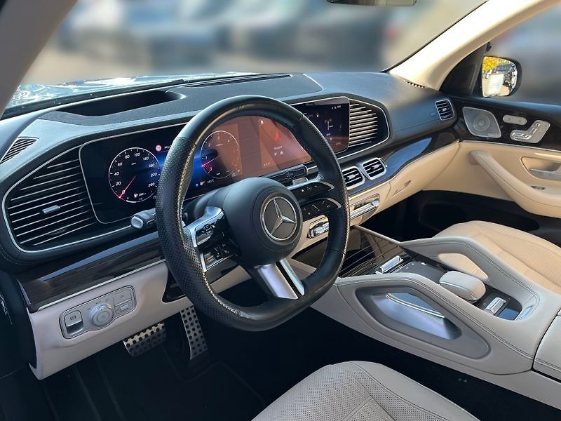 Mercedes-Benz GLS 450 d 4MATIC AMG Night - fotka 10 z 18