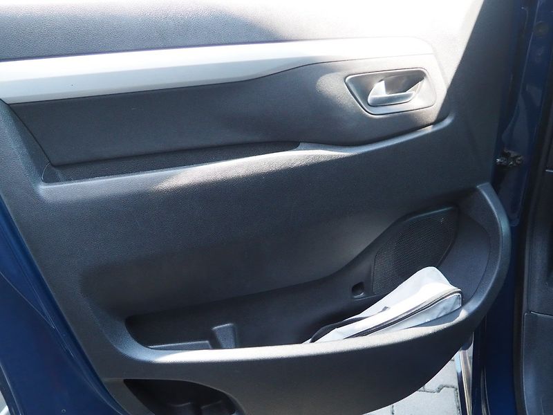 Peugeot Traveller (2018) Business 2.0 B-HDI, AT, Long - fotka 9 z 38