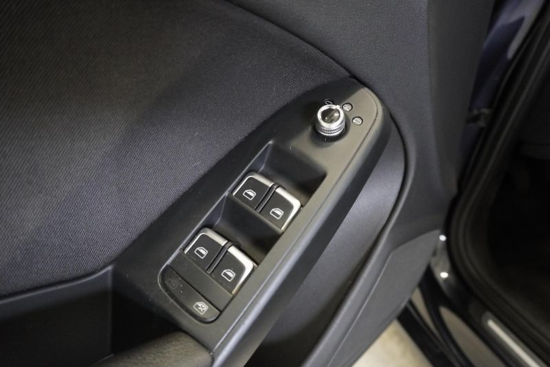 Audi A4 1.8TFSi-125 kW NOVÝ TYP MOTORU - fotka 7 z 20