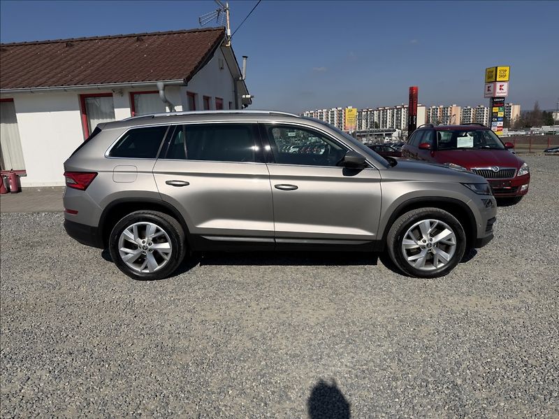 Škoda Kodiaq 2,0 TDI Style+, DSG,4x4,servis - fotka 5 z 44