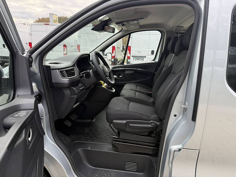Renault Trafic Equilibre L2 Blue dCi 150 MT6/ - fotka 9 z 23