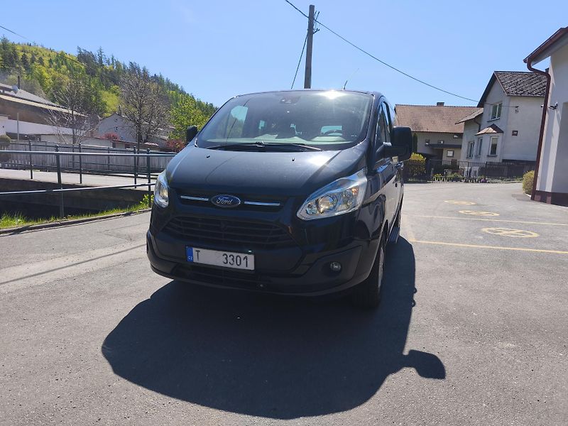 Ford Tourneo Custom (2016) 2:2TDCI-116KW-9 MÍST - fotka 2 z 28