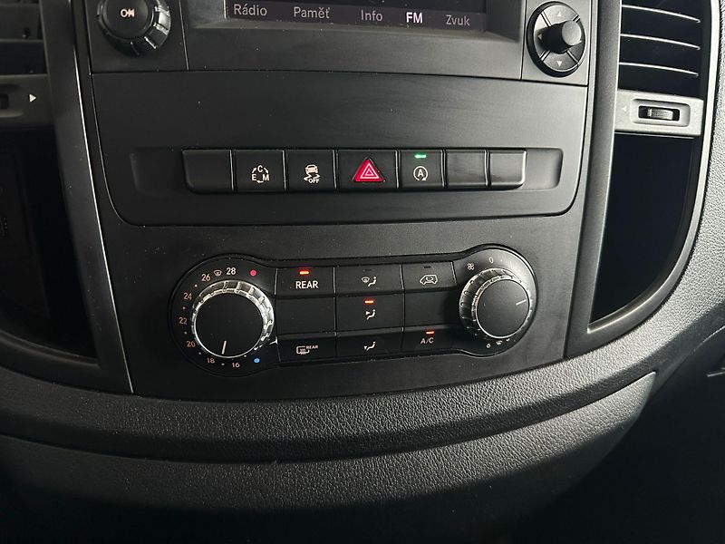 Mercedes-Benz Vito Tourer 119 CDI 140kW 1.majitel - fotka 13 z 19