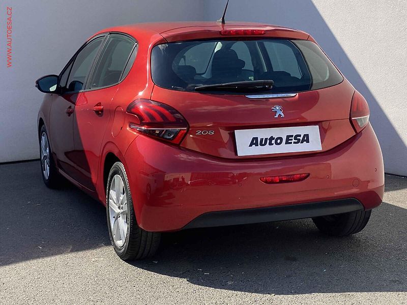 Peugeot 208 (2019) 1.2PT, Signature, AC, park - fotka 6 z 18