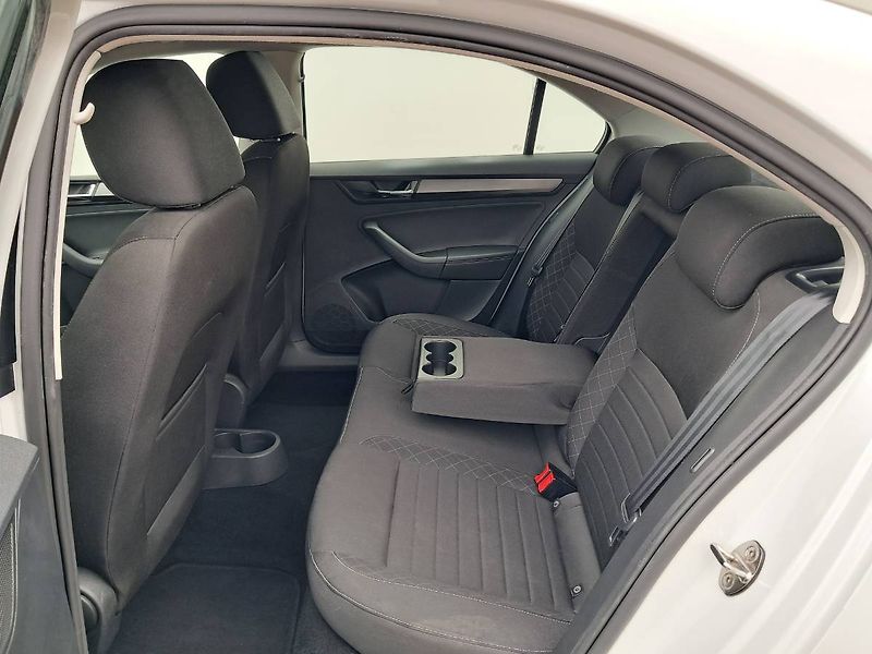 Škoda Rapid (2019) STYLE 1.0 TSI / 70 kW  M5 - fotka 18 z 24