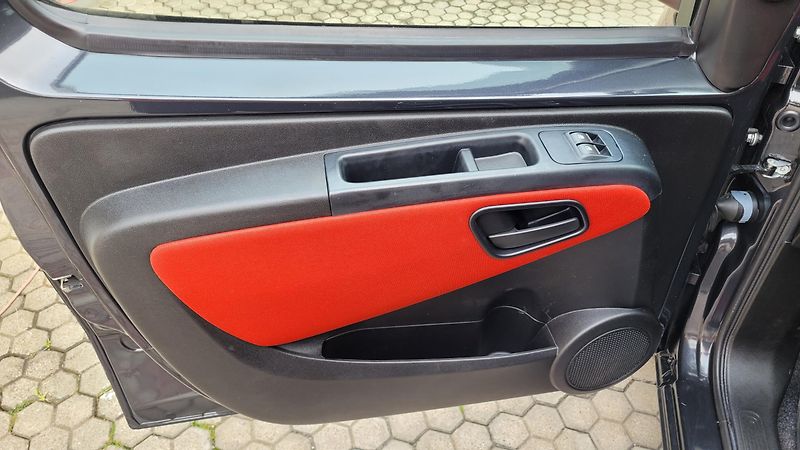 Fiat Qubo (2016) 1,3 M-Jet 59kW - fotka 28 z 34