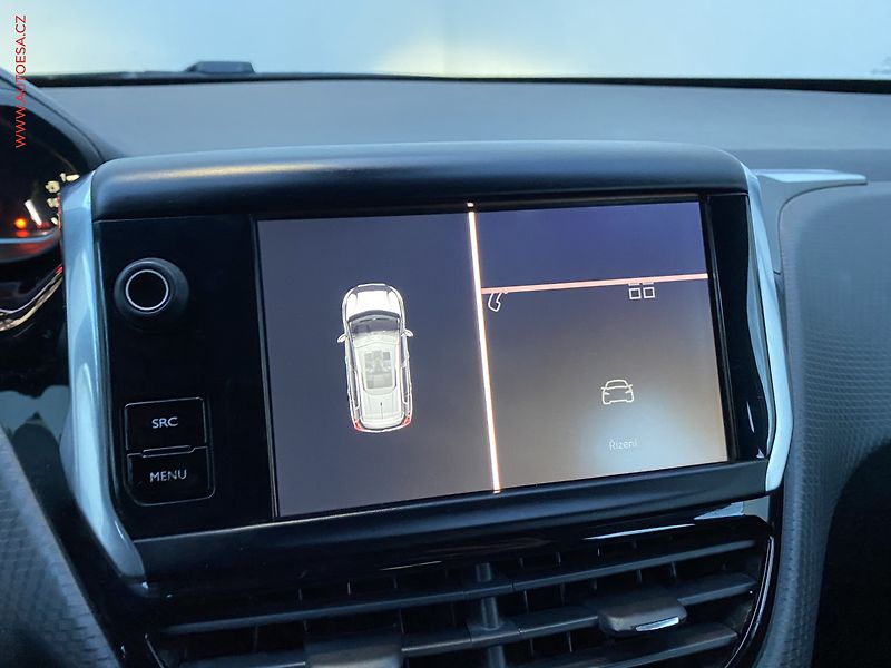 Peugeot 2008 (2019) 1.2 PT, 2.maj,ČR, AC, temp - fotka 15 z 15