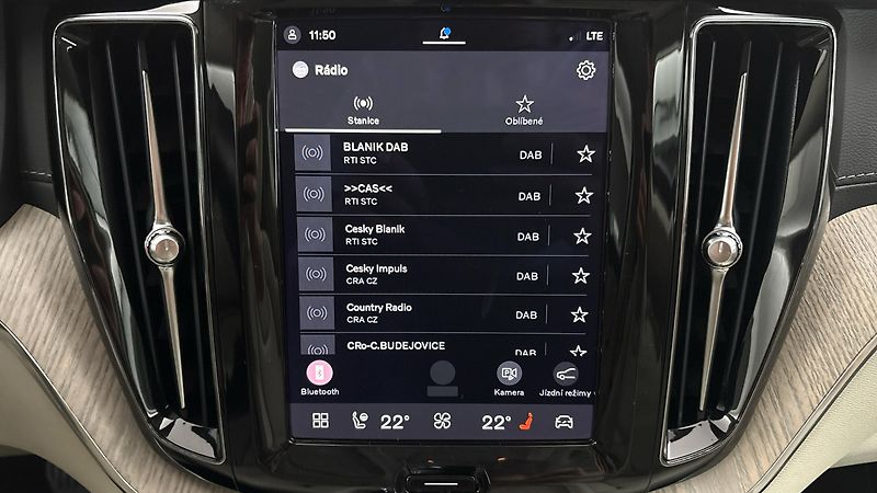 Volvo XC60 2.0 B4 AUT AWD Inscription - fotka 11 z 29