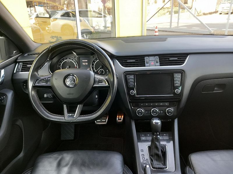 Škoda Octavia (2016) 2,0TDi 135kw RS 4x4  DSG NAVI  - fotka 24 z 48