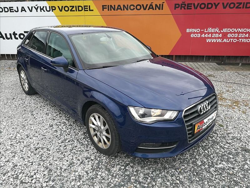 Audi A3 2,0 TDI Sportback S tronic - fotka 2 z 20