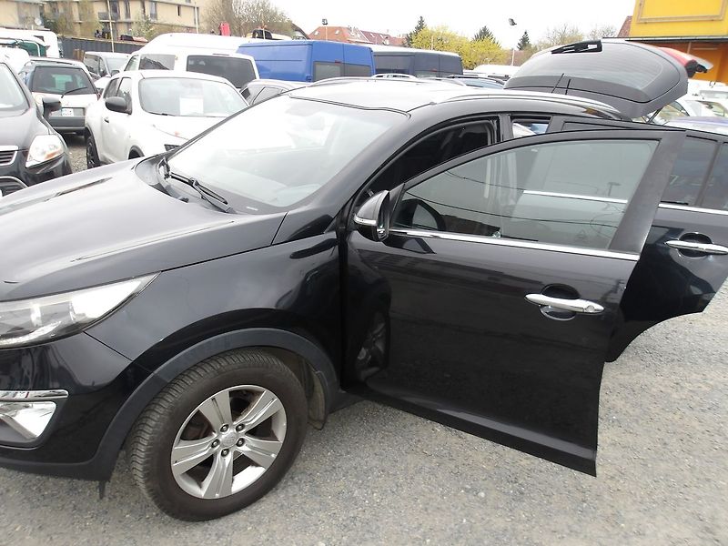 Kia Sportage 1,6GDi 99 kW ČR Serv.kn! - fotka 28 z 32