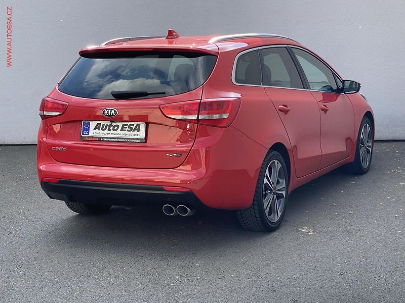 Kia Ceed (2017) 1.6 CRDi, ČR, AT, autoAC - fotka 4 z 18