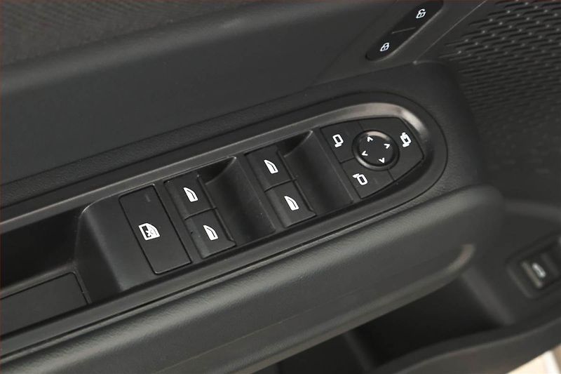 Mini Countryman (2025) S All4, Navigace - fotka 14 z 15