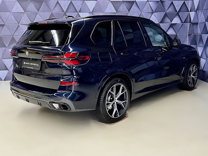 BMW X5 30d xDrive M-SPORT, VZDUCH, PA - fotka 7 z 37