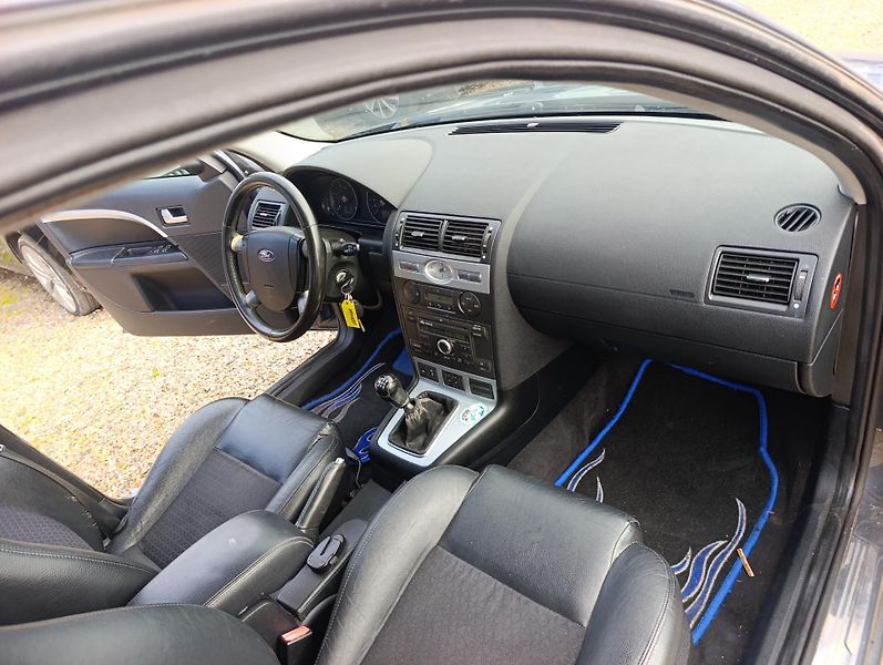 Ford Mondeo (2006) 2.0 TDCi - fotka 12 z 13