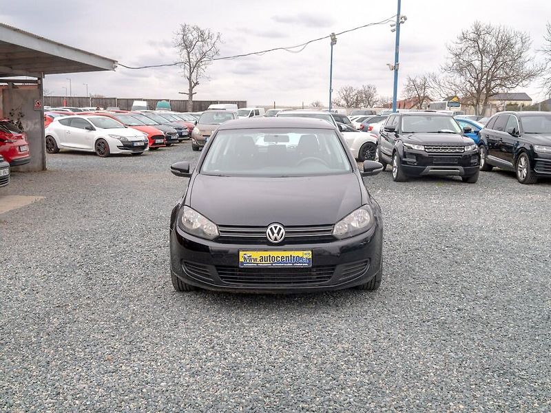 Volkswagen Golf (2012) 1.6TDI 77KW – SERVIS - fotka 2 z 46