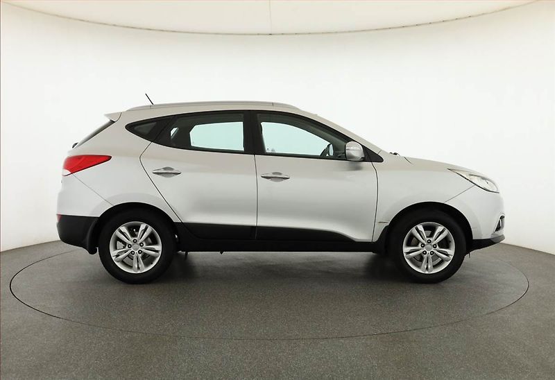 Hyundai ix35 (2012) 1.6 GDI, Serv.kniha, Tempomat - fotka 6 z 17