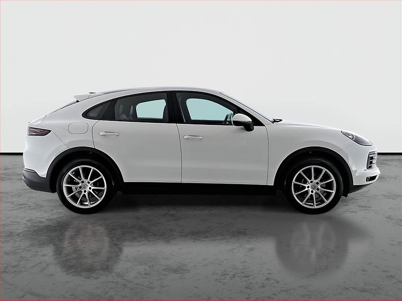 Porsche Cayenne (2023) V6 - fotka 6 z 29