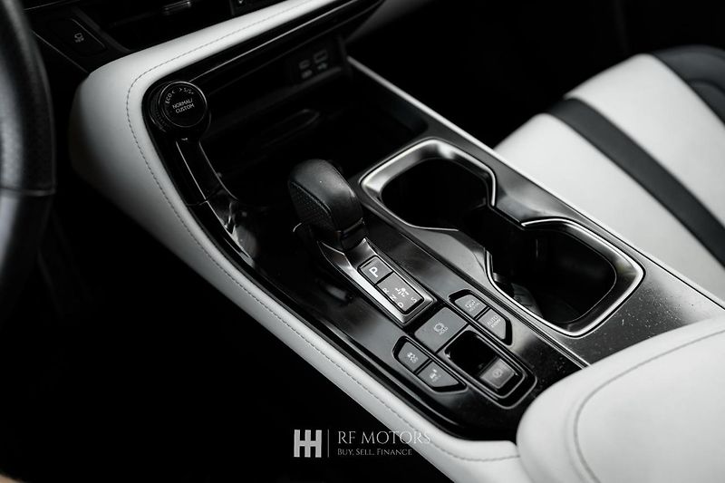 Lexus NX 450h plus (2023) F-SPORT 306 PS, 1.majitel - fotka 20 z 30