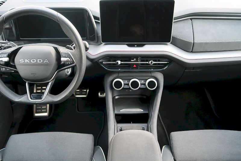 Škoda Kodiaq (2025) SportLine 2.0 TDI 142 kW 4x4 D - fotka 22 z 29