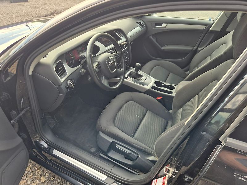 Audi A4 2.0TDi 105kW, kombi, manuál, Č - fotka 9 z 26