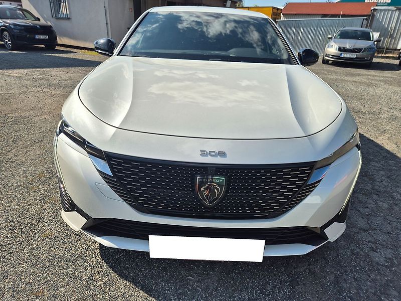 Peugeot 308 GT Hybrid 225 e-EAT8, CZ, 1. m - fotka 2 z 25