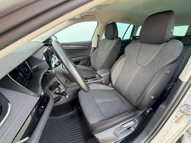 Škoda Octavia (2022) Combi 1.5 TSI 110kW Style Plus - fotka 6 z 35