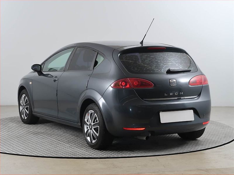 Seat Leon (2008) 1.6, Tempomat - fotka 4 z 13