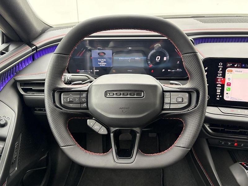 Dodge Charger 4dv. R/T 3,0 V6 AWD - fotka 15 z 40
