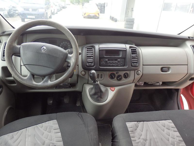 Renault Trafic 1,9 DCi 1.MAJITEL, KOUPENO ČR - fotka 13 z 15