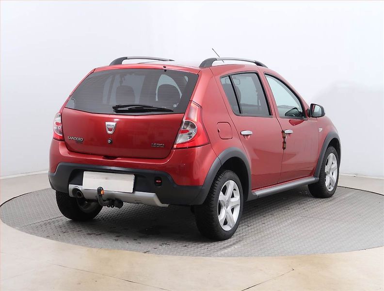 Dacia Sandero (2010) Stepway 1.5 dCi, po STK, Tažné - fotka 5 z 13