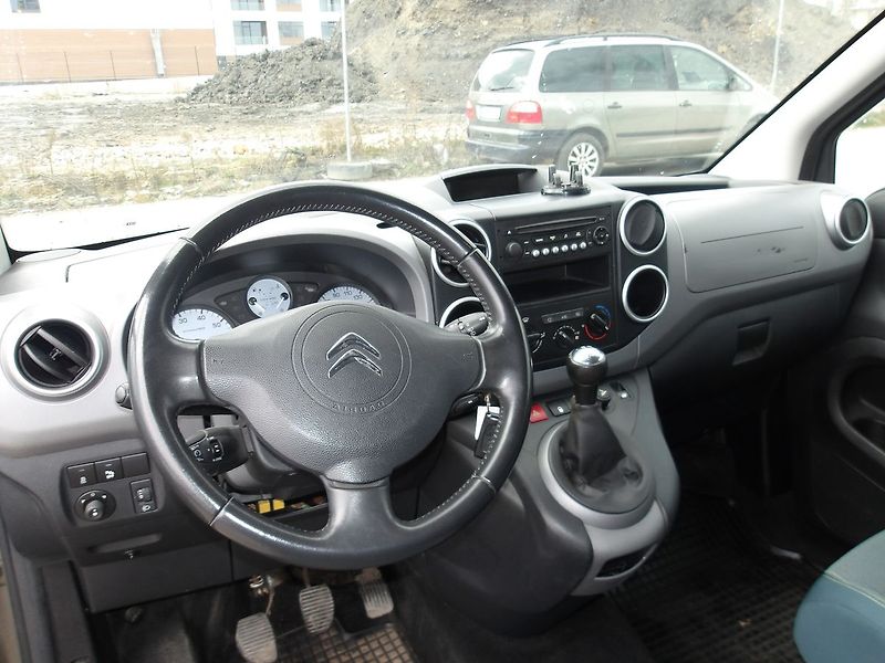 Peugeot Partner Tepee 1,6HDi ČR 1.MAJ.! -21%DPH !!! - fotka 20 z 33