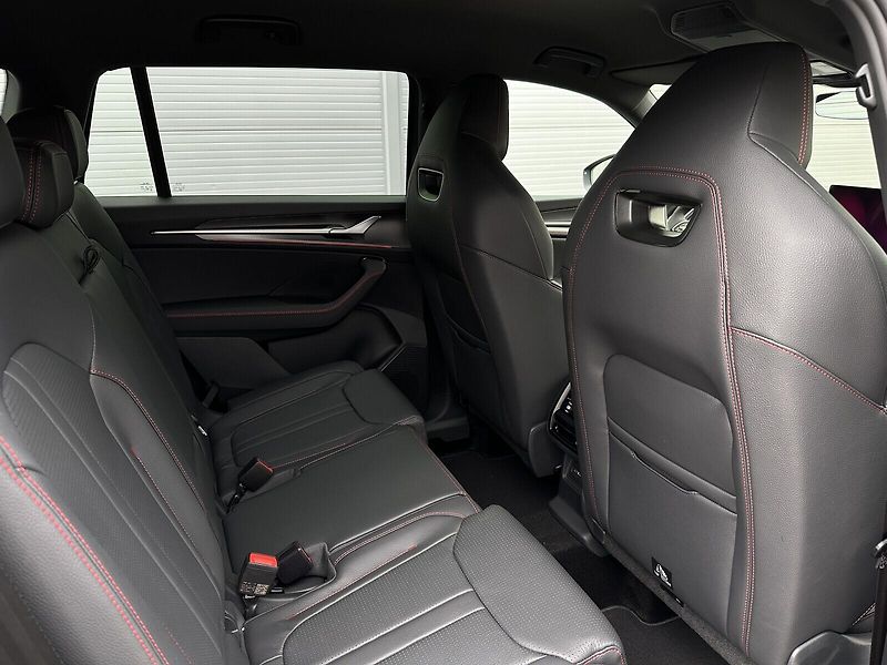 Škoda Kodiaq RS DSG 4x4 265PS Matrix-LED He - fotka 47 z 54