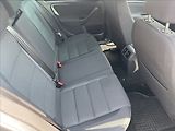 Volkswagen Golf 1,4 TSi 90kw Variant po rozvod - náhled 11