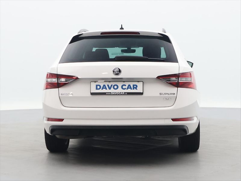 Škoda Superb 2,0 TDI 140kW DSG 4x4 CZ - fotka 6 z 31
