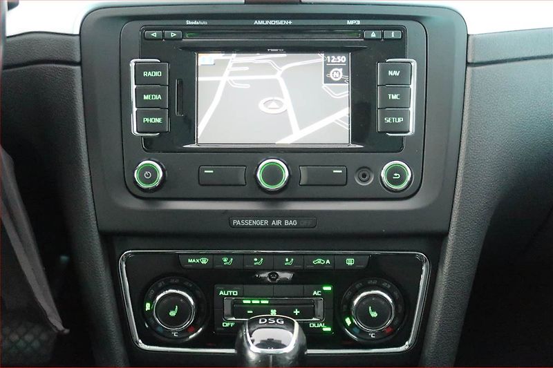 Škoda Superb (2013) Ambition 2.0 TDI, Automat - fotka 12 z 18
