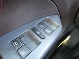 Volkswagen Touran (2008) 1.9 TDi, 1.maj, Xenon - náhled 11